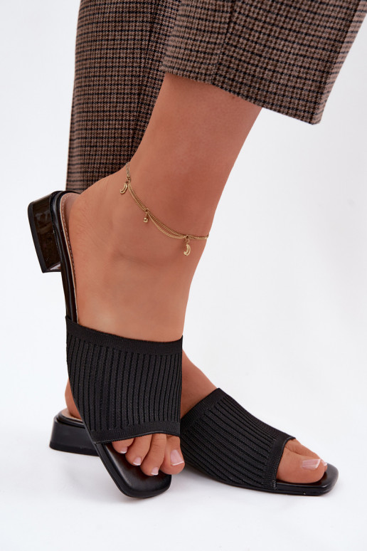 Auduma sieviešu čības ar platiem papēžiem melnas krāsas Belissea