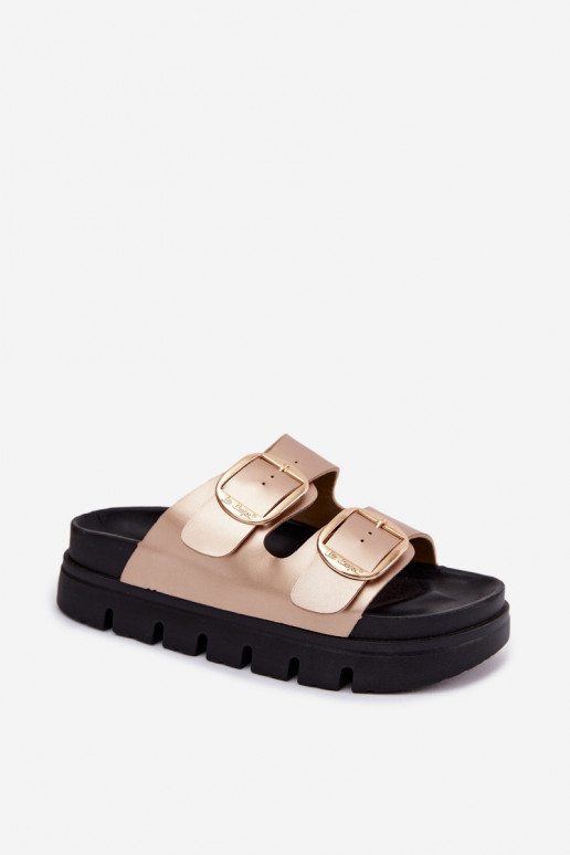 Sieviešu čības ar platformu un sprādzēm Lee Cooper LCIN-26-35-4462L zeltainā krāsā