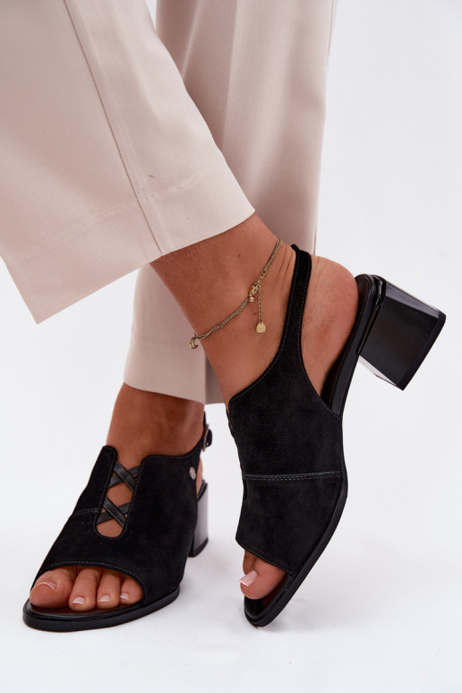 sandalesIeslēgtsturalnego zamšādasu ar papēdi Tā irciejka K7521-01 melnas krāsas