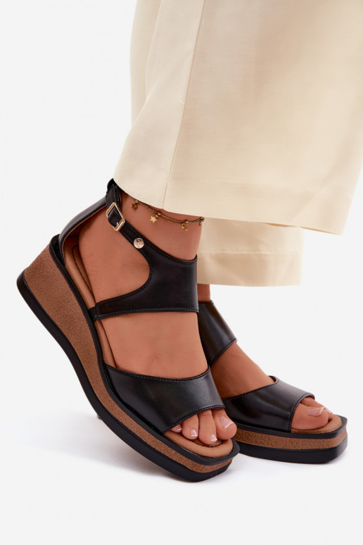 Āda ar platformus basenes Tā irciejka K7471-01 melnas krāsas