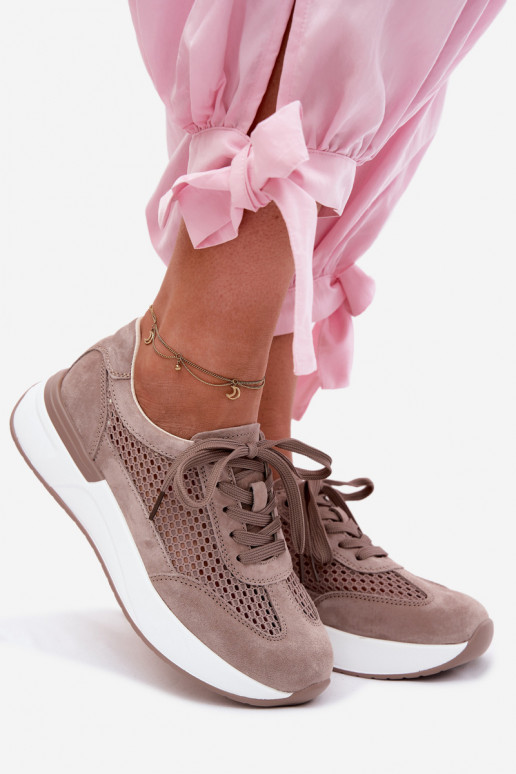 Sporta apavi no mākslīgās zamšas uz platformas smilšu krāsā Norisa
