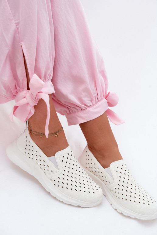 Paslīdēt uz Ažūrs apavi SieviešuImitacji Skóry baltas krāsas Geressa