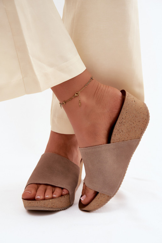 Zazoo 40311 sieviešu zamšādas čības Ieslēgts KorkoInym Koturnie smilšu krāsas