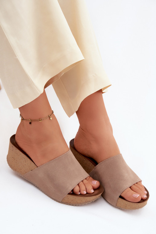 Zazoo 40311 sieviešu zamšādas čības Ieslēgts KorkoInym Koturnie smilšu krāsas