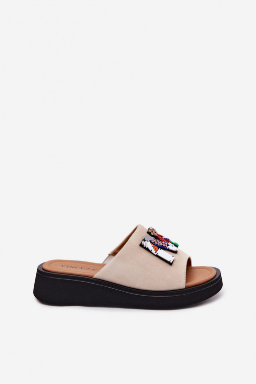 Āda sieviešu zamšādas čības ar ornamentiem ar platformu Vinceza 66942 smilšu krāsas