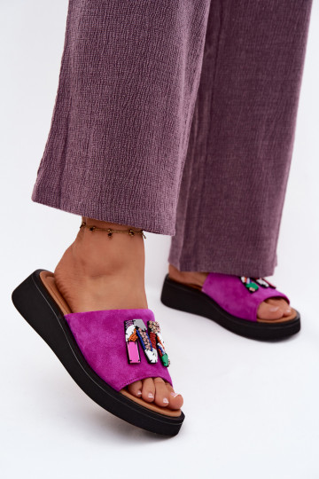 Āda sieviešu zamšādas čības ar ornamentiem ar platformu Vinceza 66942 rozā krāsas