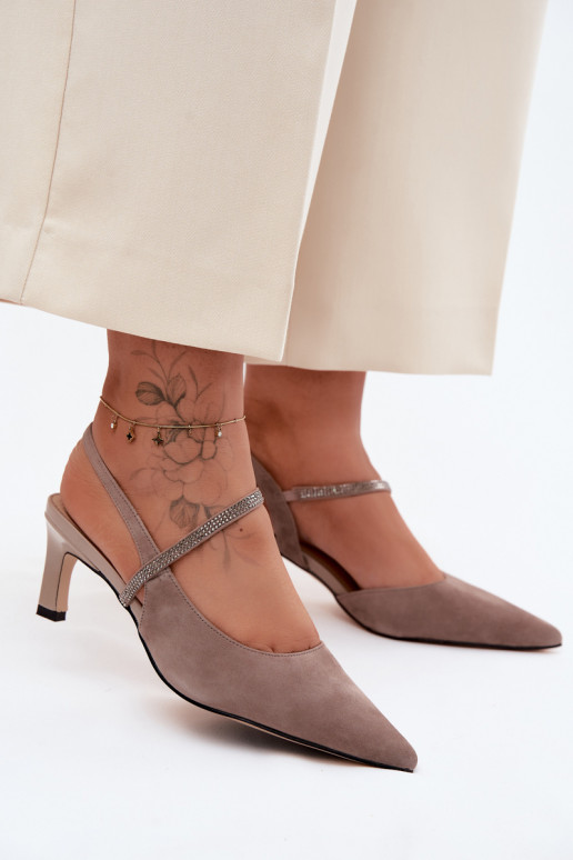 Āda Eleganti augstpapēžu kurpes Ze Zdobionym Svītrasem D&A CR61-3048 smilšu krāsas