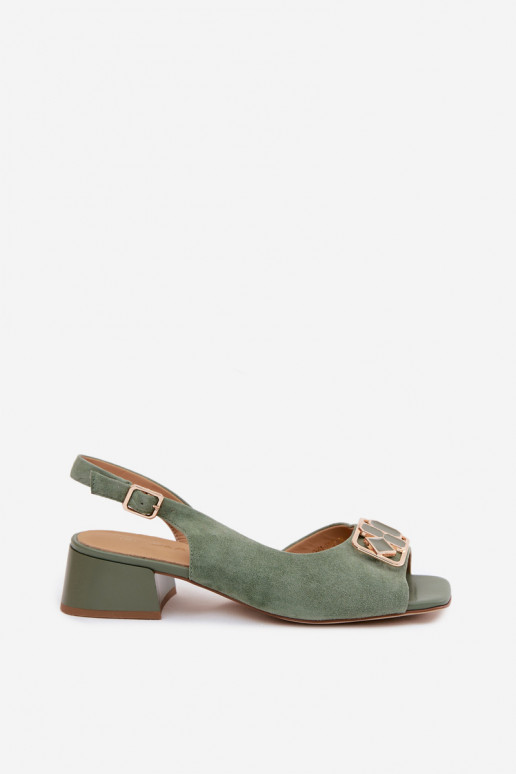 Elegantas sandales ar papēžiem no zaļas mākslīgās zamšādas