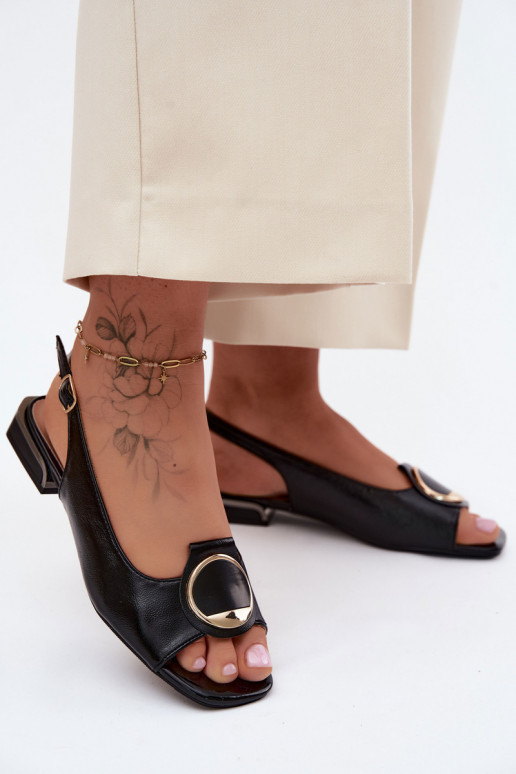 Sieviešu basenes ar platiem papēžiem ar ornamentiem melnas krāsas Glima