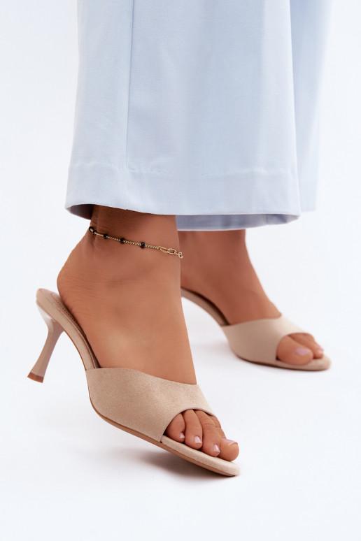 ČībasImitacji zamšādasu ar papēdi smilšu krāsas Melissea