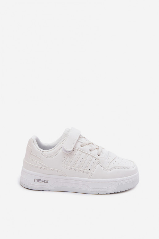 Sneakers modeļa apavi Bērnu apavi ar lipīgām aizdarēm baltas krāsas Neressa