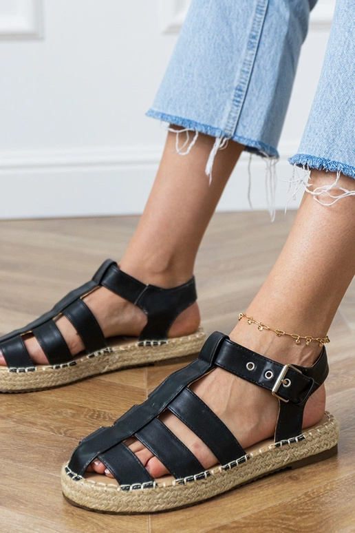 Melni slēgti espadrilles sūkņi Kleona