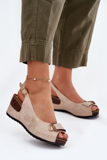 Smilšu un zelta krāsas vieglas platformas sandales Comfort Shoes Efravia 2