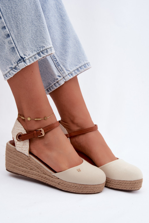 Smilšu krāsas espadrilles ar platformu