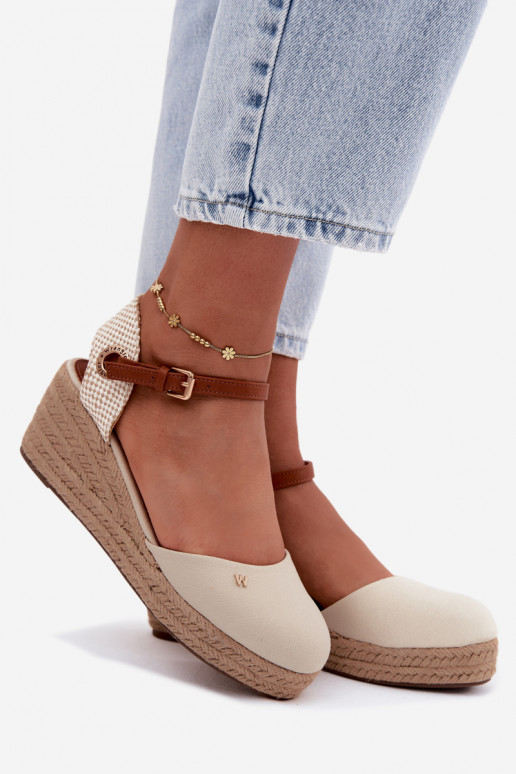 Smilšu krāsas espadrilles ar platformu