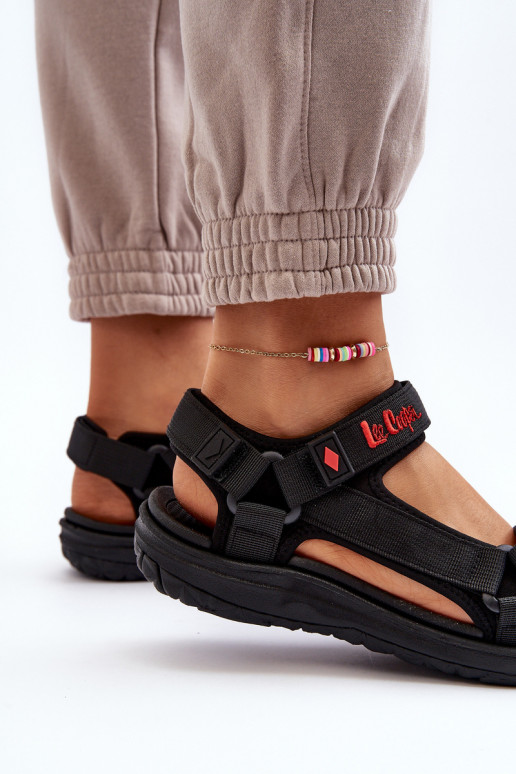 Sieviešu sandales ar lipīgām aizdares melnā krāsā Lee Cooper LCIN-26-34-4423L