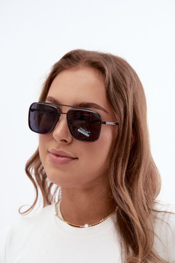 Saulesbrilles ar UV 400 filtru melni