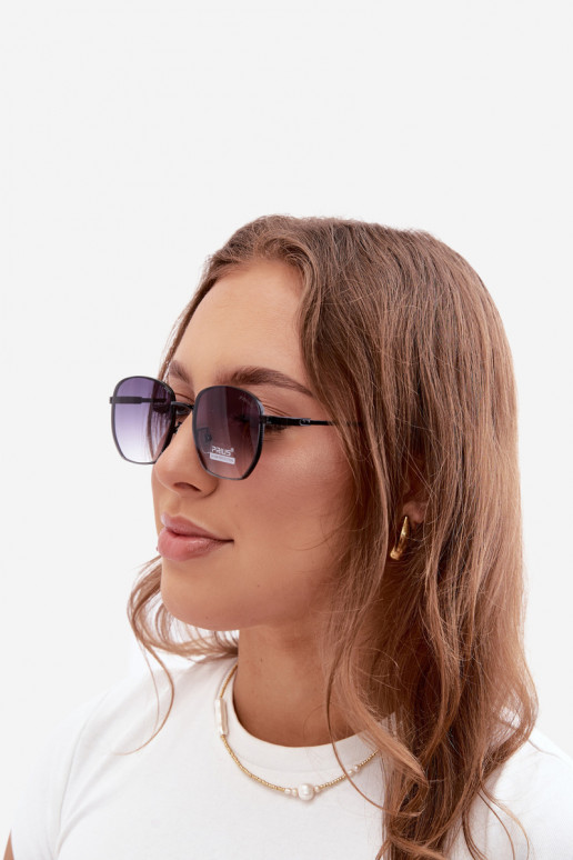 Saulesbrilles ar plānām rāmēm UV 400 melnā krāsā