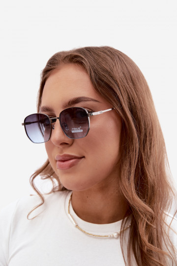 Saulesbrilles ar plānām rāmēm UV 400 tumši zila krāsā