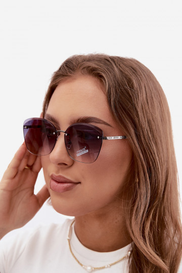 Bezrāmju saulesbrilles ar UV 400 filtriem melnā krāsā
