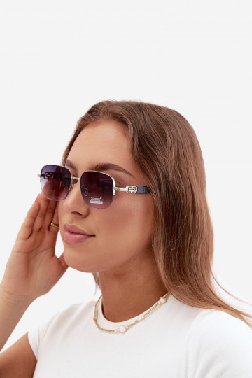 Saulesbrilles ar plāniem rāmjiem un UV filtriem pelēki-melni