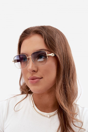 Saulesbrilles ar plānām rāmēm un UV filtru, zilas