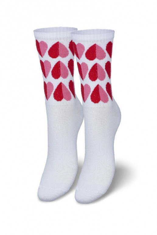 Sieviešu zeķes ar sirdīm baltā krāsā