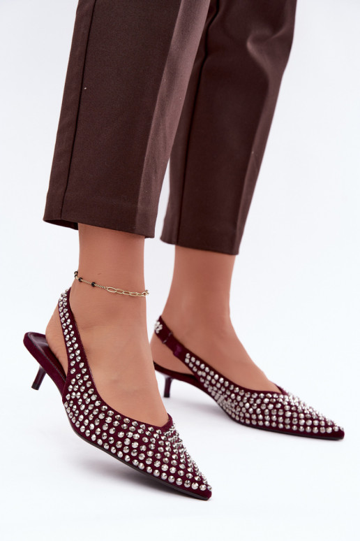 Bordas krāsas sieviešu sandales ar kniedēm un zemu papēdi Tai turidden