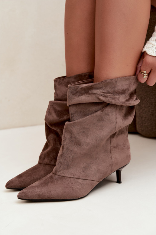 slouchy tipa zābaki ar papēžiem khaki krāsā Farren