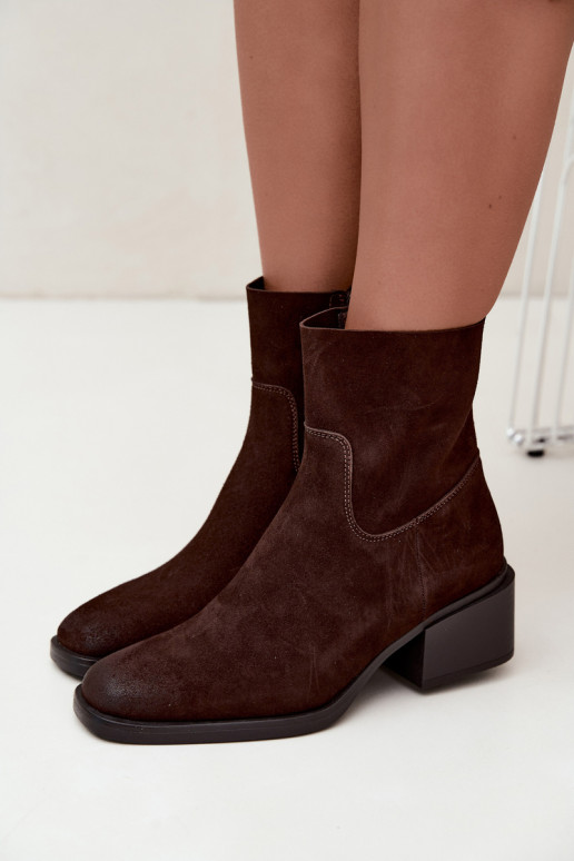 Sieviešu potītes zābaki no mākslīgās zamšādas ar papēžiem šokolādes krāsā Iveris