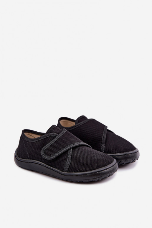Bērnu čības zēniem ar lipīgām aizdares Barefoot Froddo G1700438-15 melnā krāsā