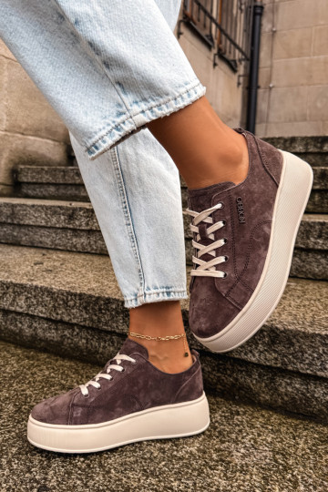 Mākslīgās zamšādas sporta apavi ar platformu Kobbo šokolādes krāsā