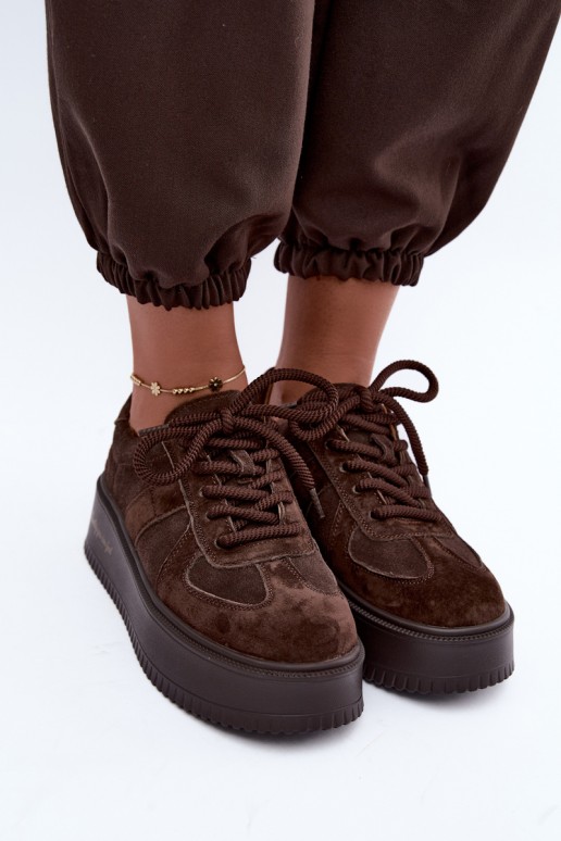 platformas sporta apavi no mākslīgā zamša Lee Cooper LCJ-26-01-4644 šokolādes krāsā