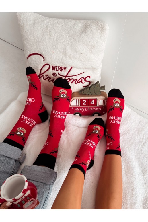 Sarkanas sieviešu zeķes ar Ziemassvētku ziemeļbriežiem Merry Christmas