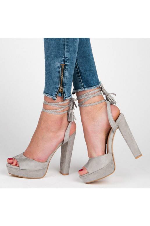 Pelēki augstpapēžu sandales VICES ar boho detaļām 1233-5G