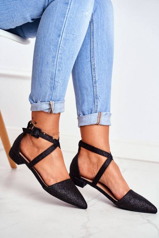 Blizgios balerinos su smailiomis...