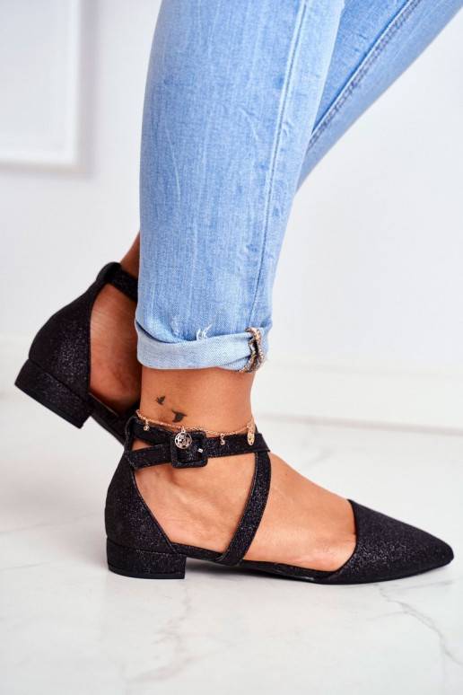 Blizgios balerinos su smailiomis...