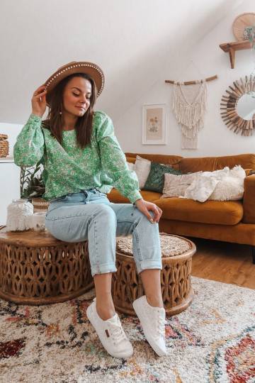 Ar mežģīnēm sporta apavi... 2