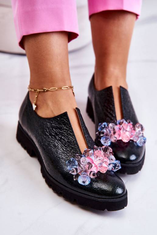 Eleganta stila apavi ar ornamentiem... Eleganta stila apavi ar ornamentiem...