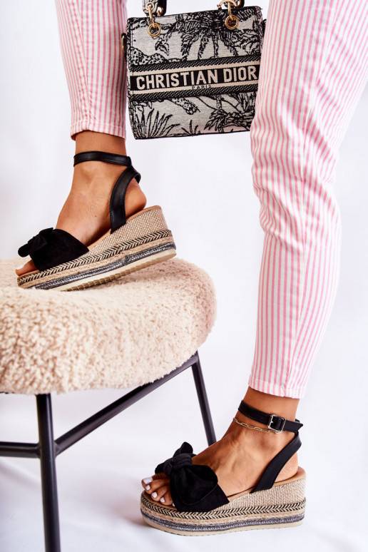 Zamšādas platformas basenes melnas... Zamšādas platformas basenes melnas...