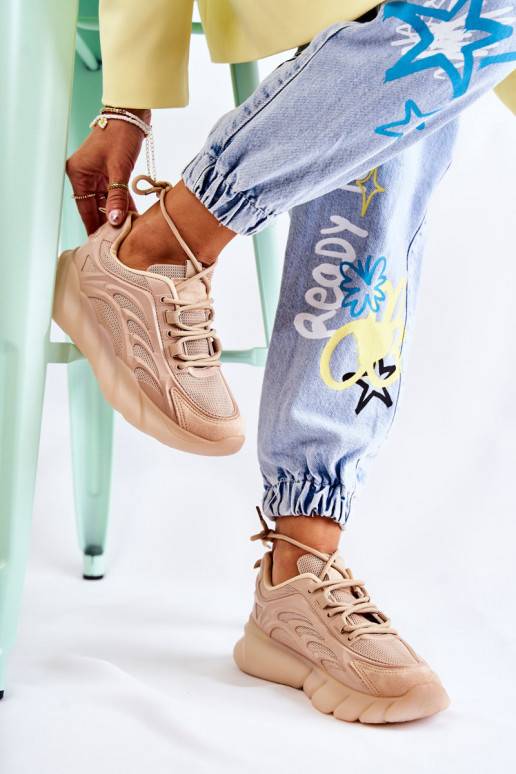 Stilīgas sporta apavi Sneakers modeļa... Stilīgas sporta apavi Sneakers modeļa...