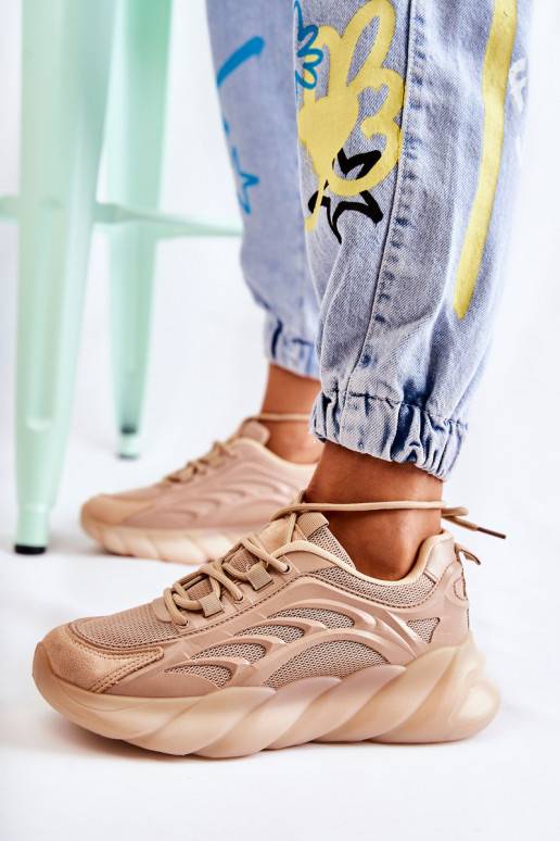 Stilīgas sporta apavi Sneakers modeļa... Stilīgas sporta apavi Sneakers modeļa...