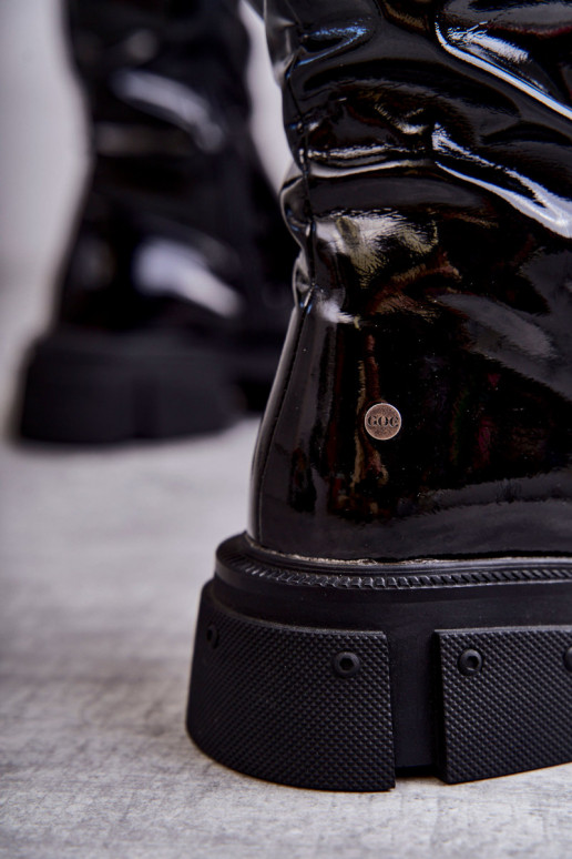 Laque garie zābaki  ar platiem... Laque garie zābaki  ar platiem...