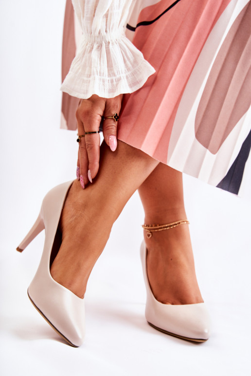 Klasiska modeļa   augstpapēžu kurpes... Klasiska modeļa   augstpapēžu kurpes...