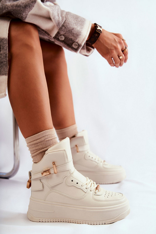 siltināti  sporta apavi smilšu krāsas...