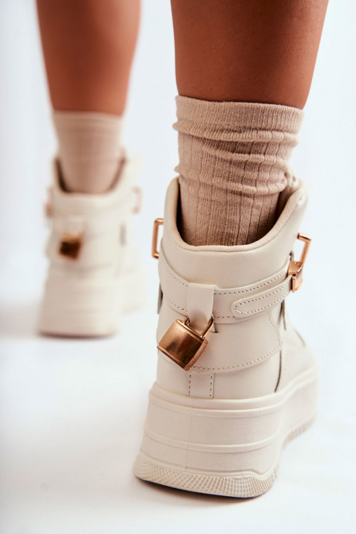 siltināti  sporta apavi smilšu krāsas...