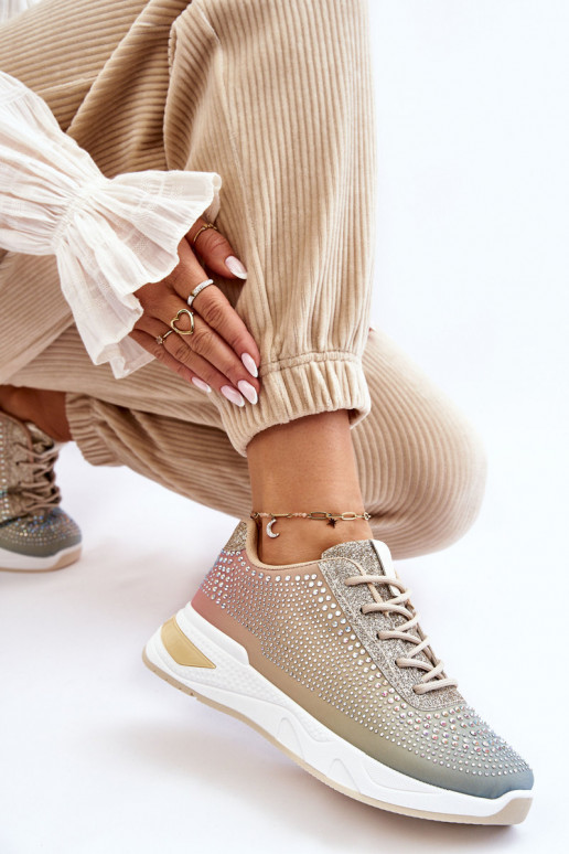 Sneakers modeļa apavi ar mirdzošiem...