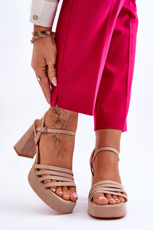 Zamšādas basenes ar papēdi  smilšu... Zamšādas basenes ar papēdi  smilšu...