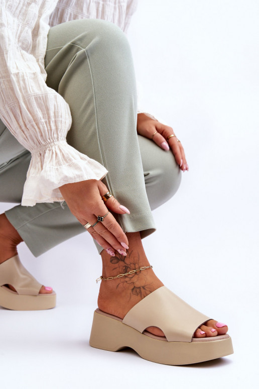 Čības ar platformu smilšu krāsas Lucami Čības ar platformu smilšu krāsas Lucami