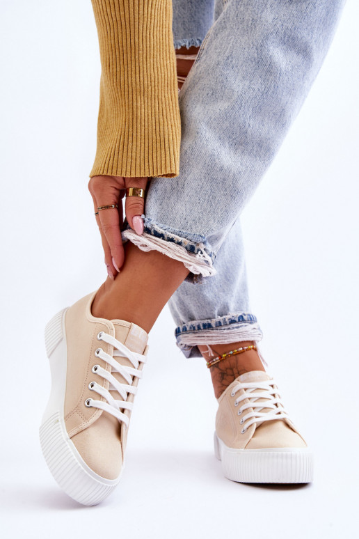 Ērtas brīvā laika kurpes ar platformu... Ērtas brīvā laika kurpes ar platformu...